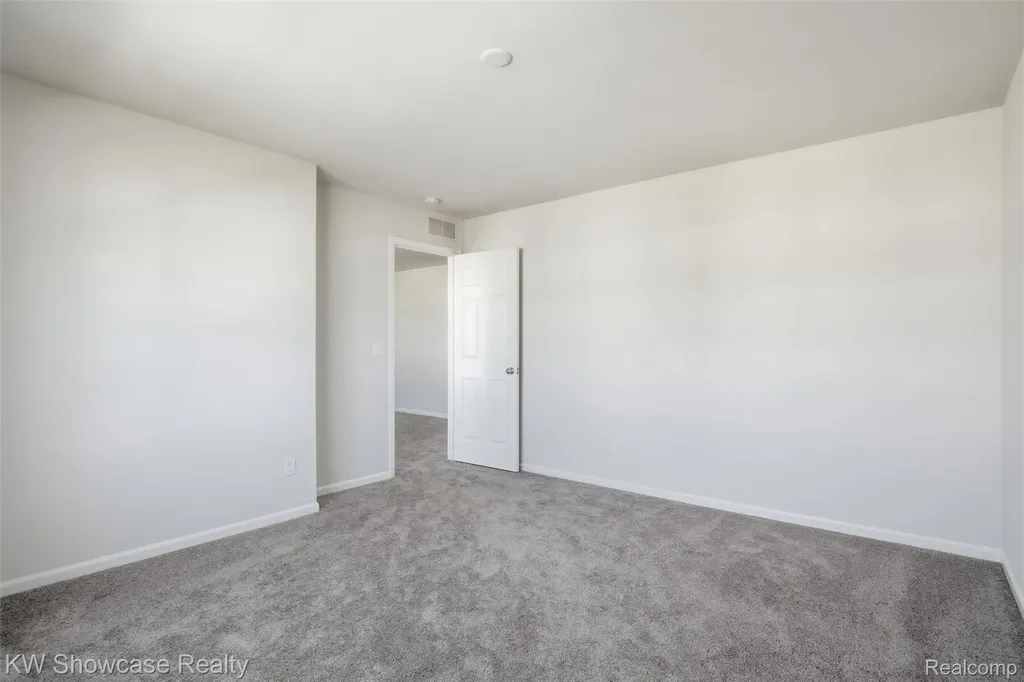 249 Saddleback Court White Lake Charter Township MI 48386