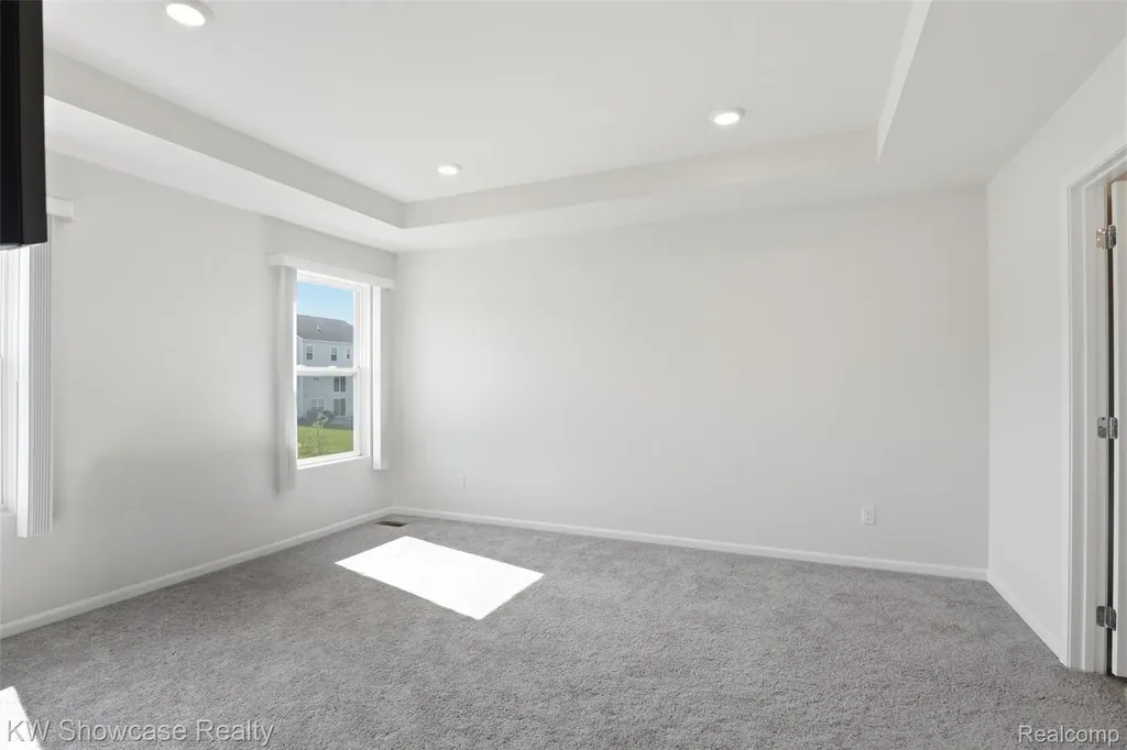 249 Saddleback Court White Lake Charter Township MI 48386