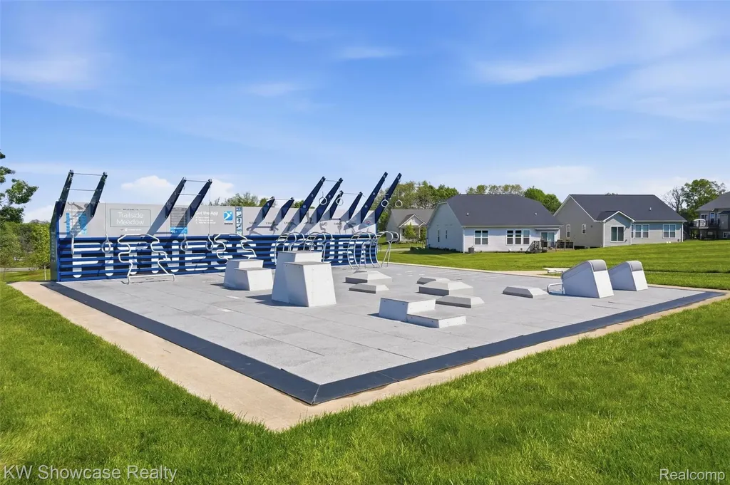 249 Saddleback Court White Lake Charter Township MI 48386