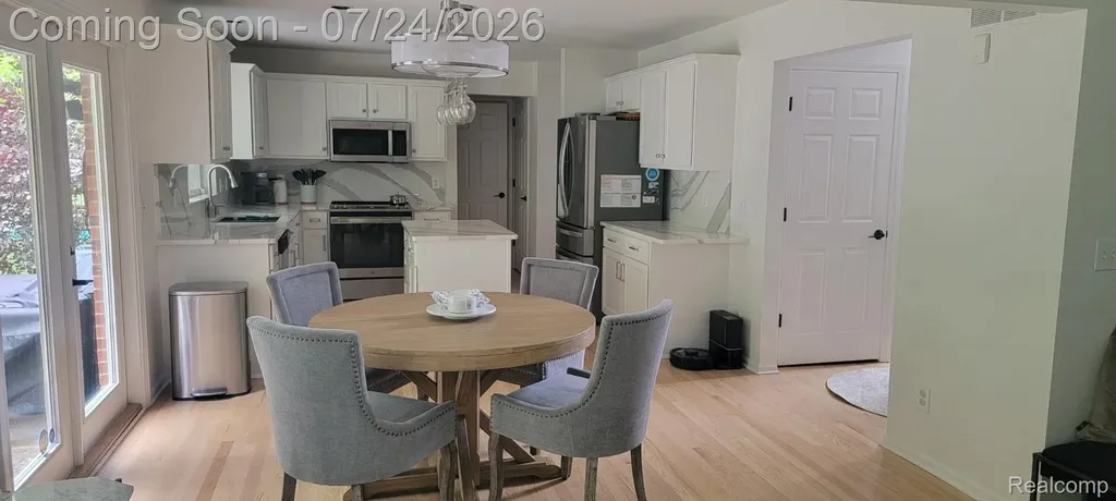 49090 Fifth Avenue Court Canton Charter Township MI 48188