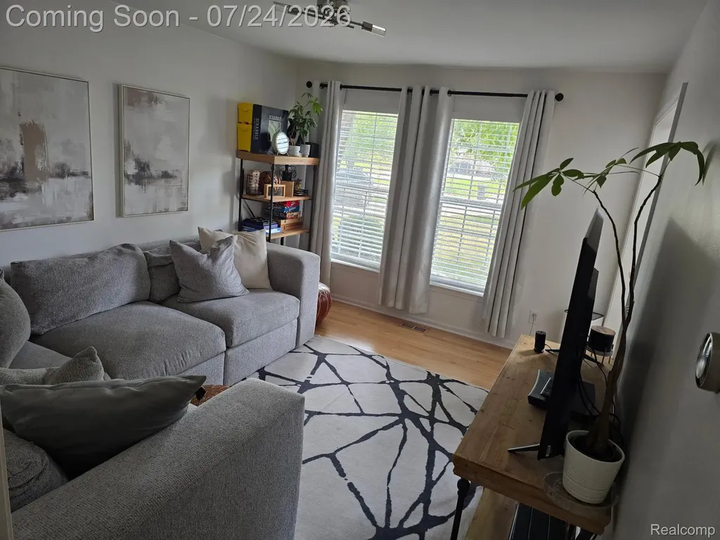 49090 Fifth Avenue Court Canton Charter Township MI 48188