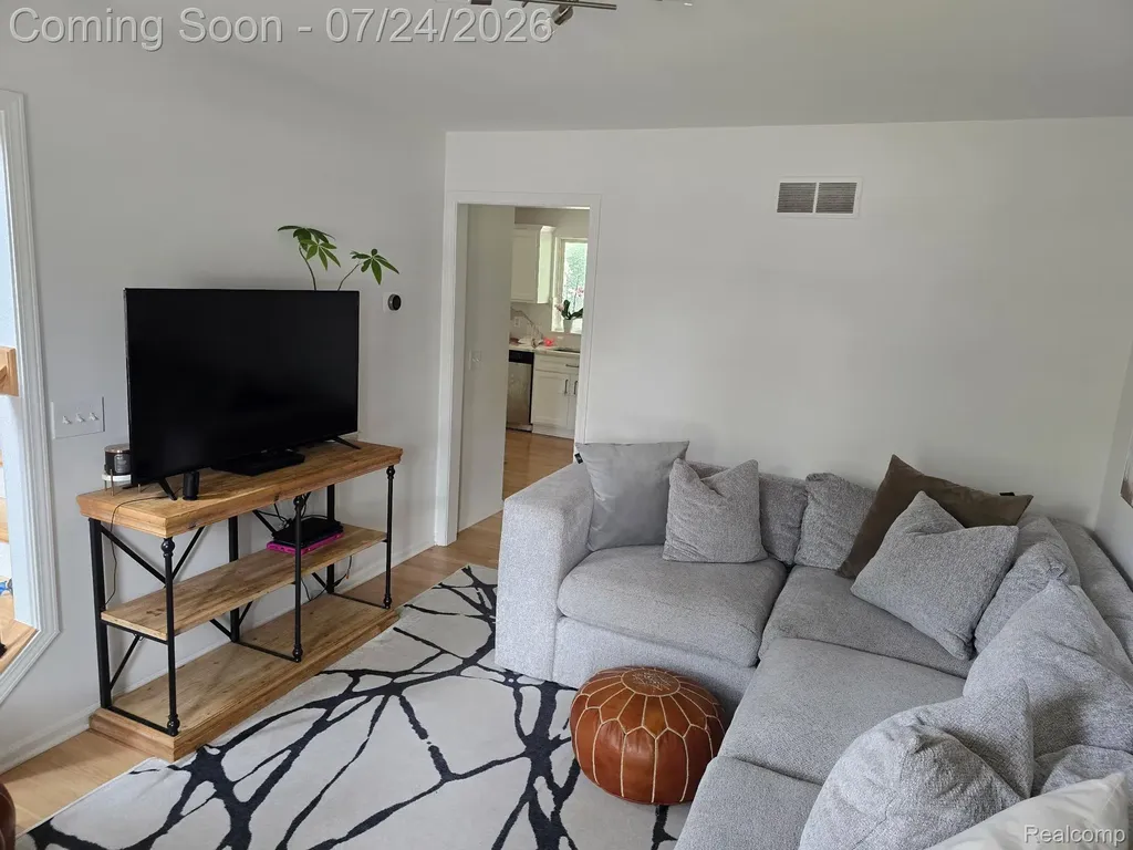 49090 Fifth Avenue Court Canton Charter Township MI 48188