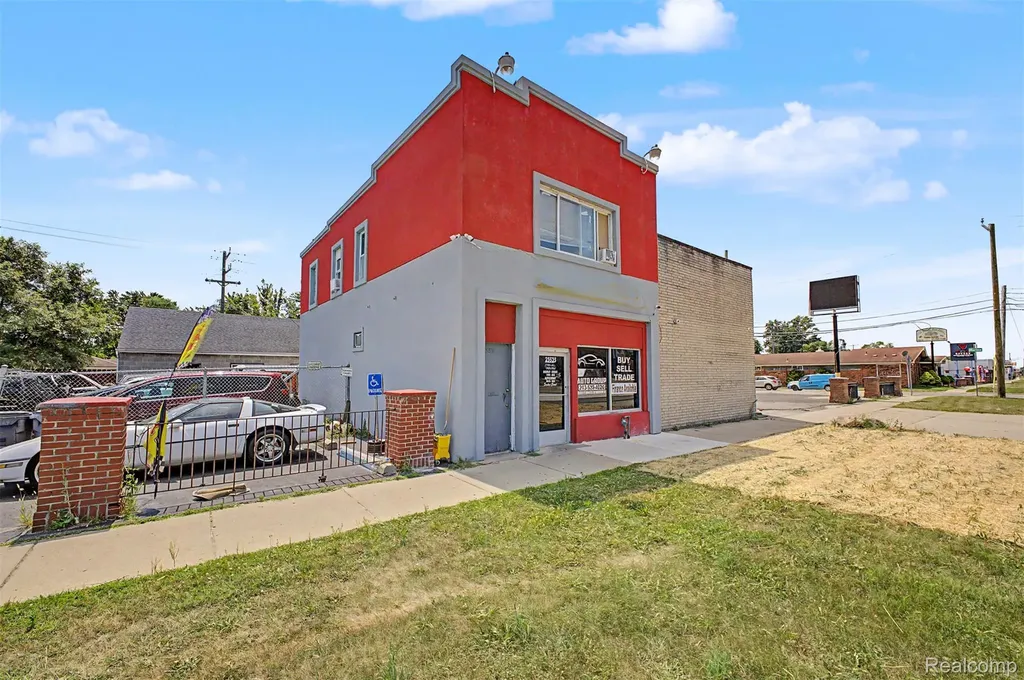 25535 Plymouth Road Redford Charter Township MI 48239