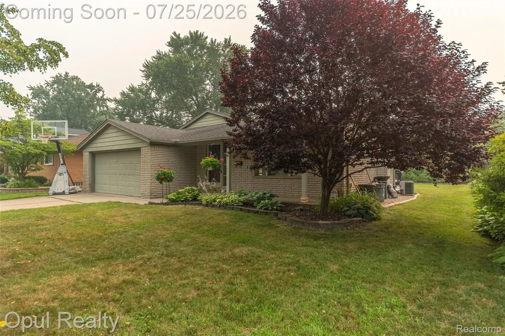 15520 Fitzgerald Street Livonia City MI 48154