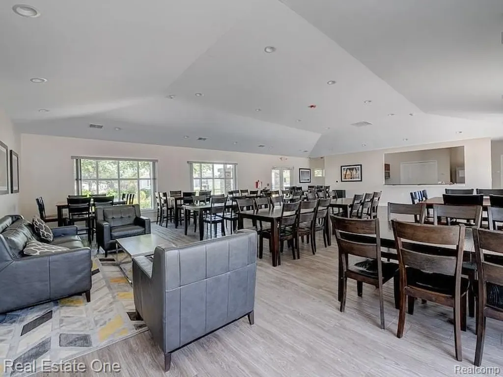 8516 Michael Drive Frenchtown Township MI 48166