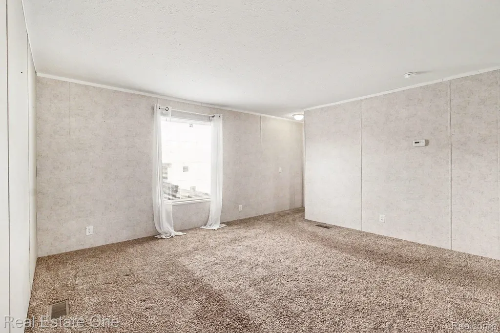 8516 Michael Drive Frenchtown Township MI 48166