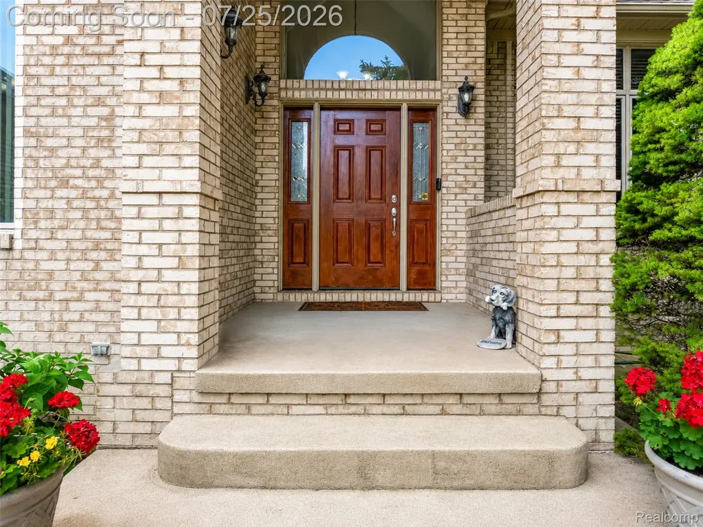 3757 Bendelow Road Rochester Hills City MI 48307