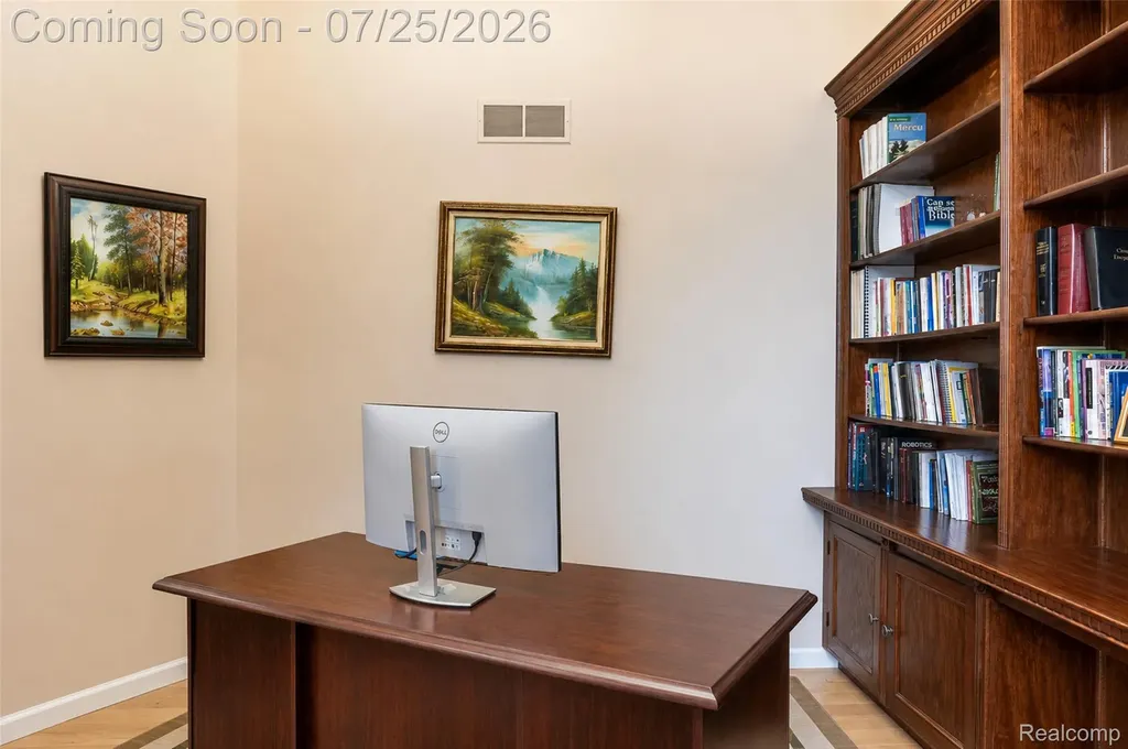 3757 Bendelow Road Rochester Hills City MI 48307