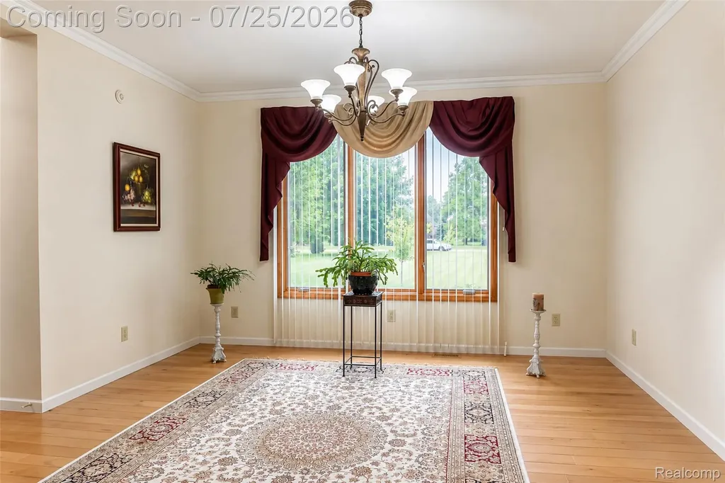 3757 Bendelow Road Rochester Hills City MI 48307