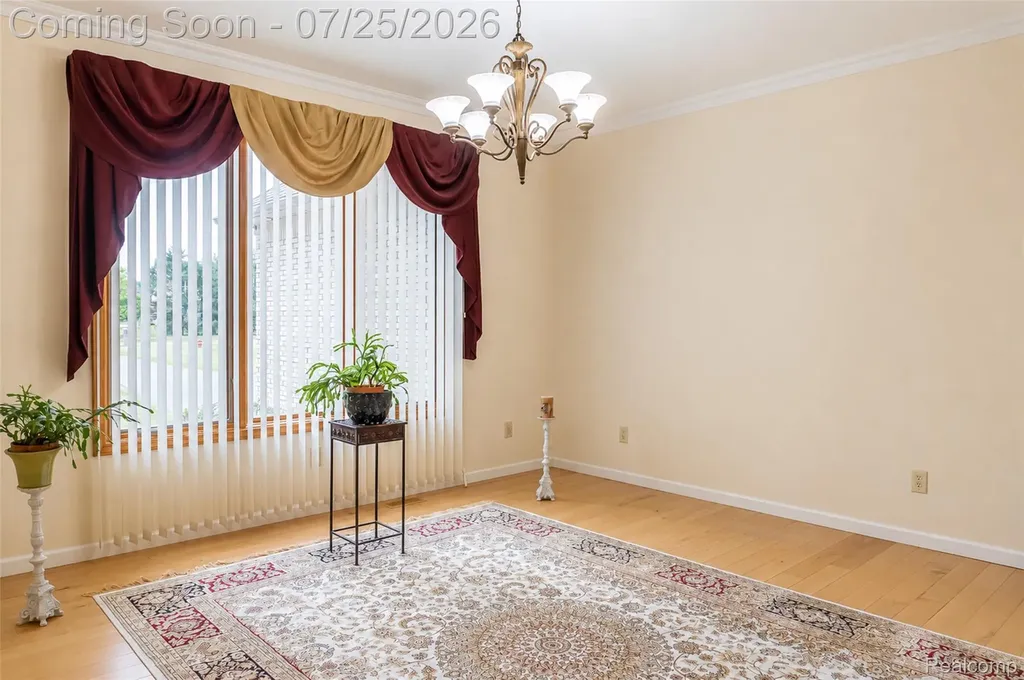 3757 Bendelow Road Rochester Hills City MI 48307