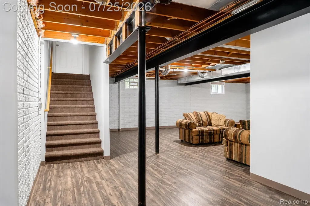 3757 Bendelow Road Rochester Hills City MI 48307