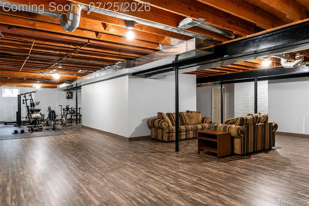 3757 Bendelow Road Rochester Hills City MI 48307