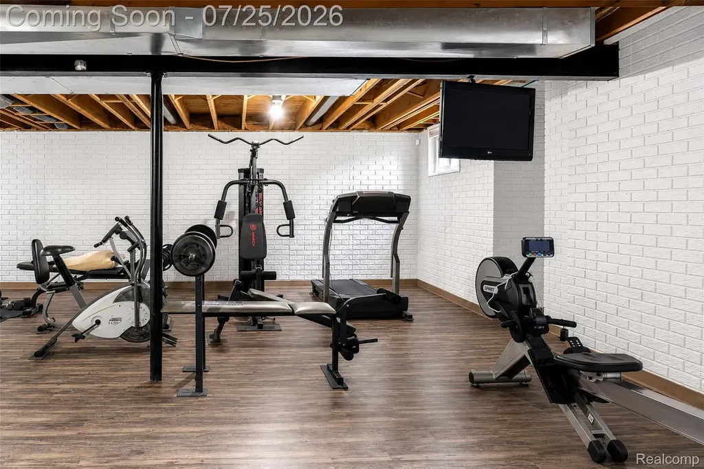 3757 Bendelow Road Rochester Hills City MI 48307