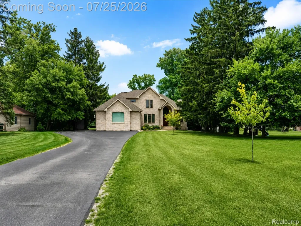 3757 Bendelow Road Rochester Hills City MI 48307