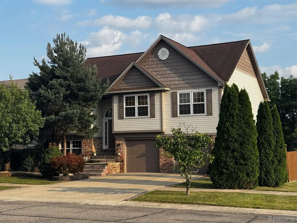 15927 Petros Drive Brownstown Charter Township MI 48173