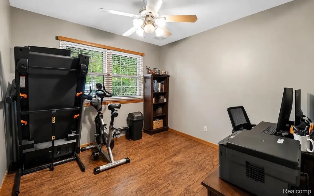 15927 Petros Drive Brownstown Charter Township MI 48173