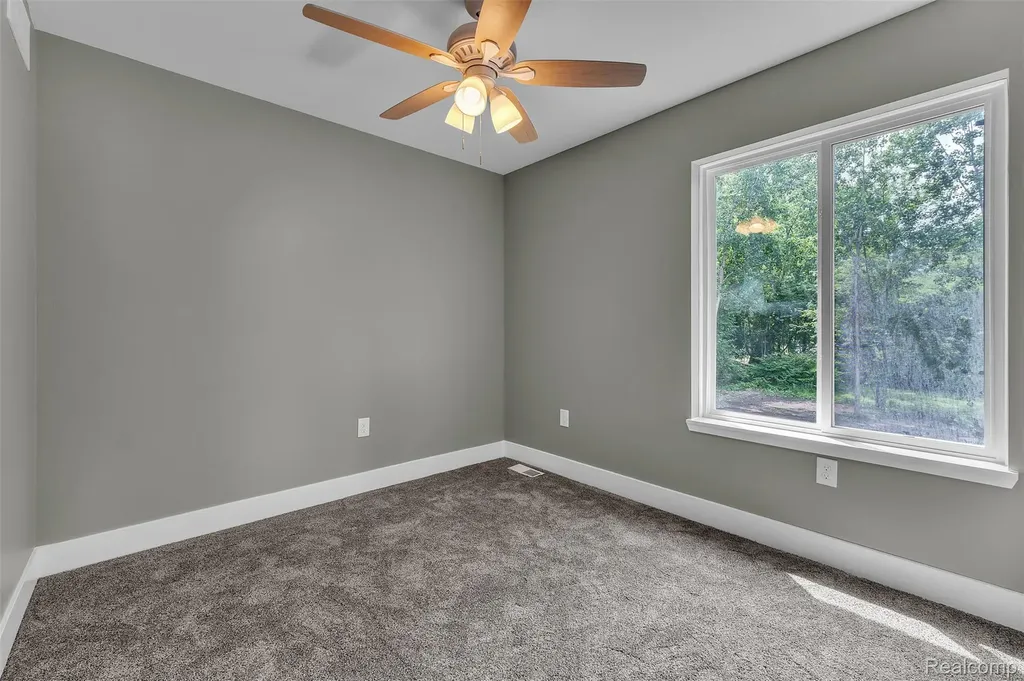 27380 Leroy Street Taylor City MI 48180