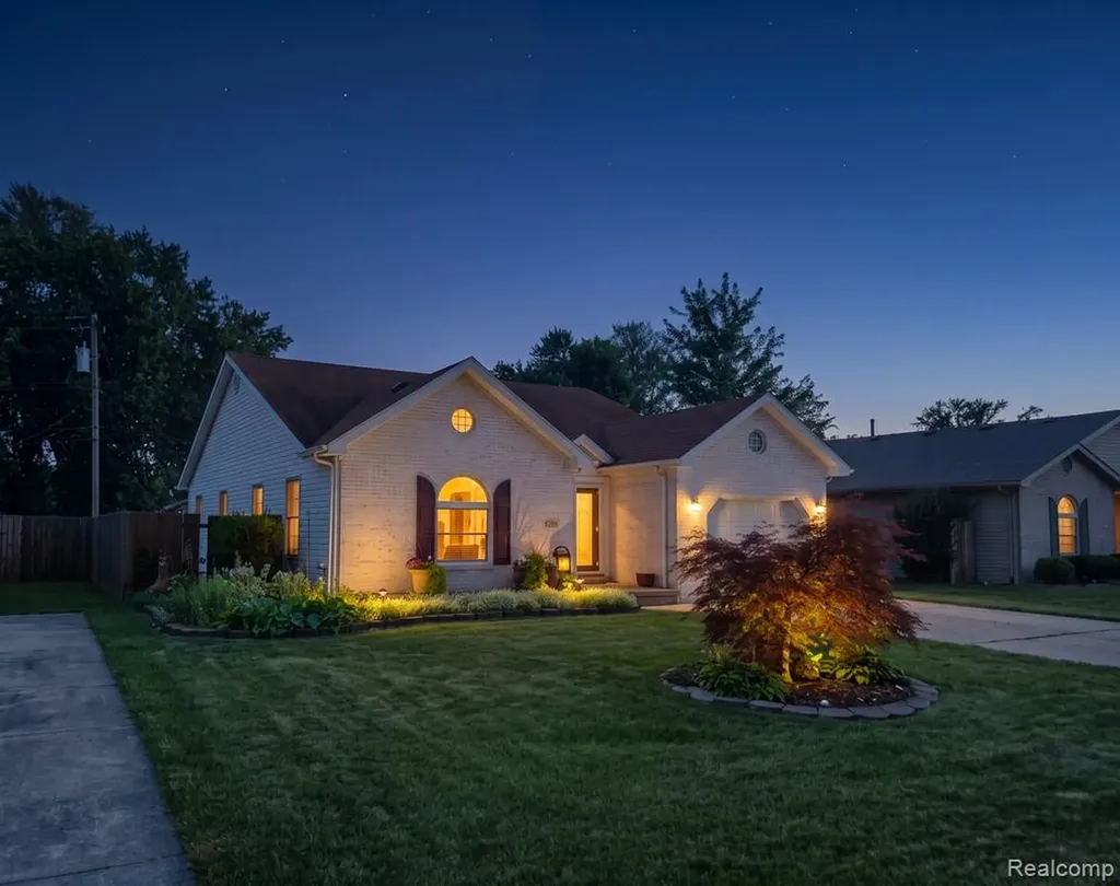 3032 6th Street Frenchtown Township MI 48162