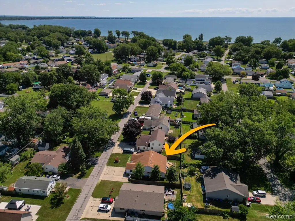 3032 6th Street Frenchtown Township MI 48162