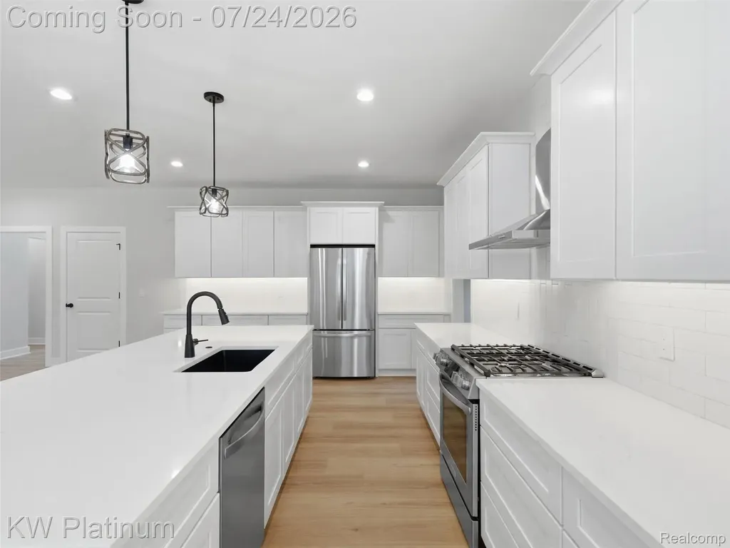 3416 Round Tree Drive China Township MI 48054