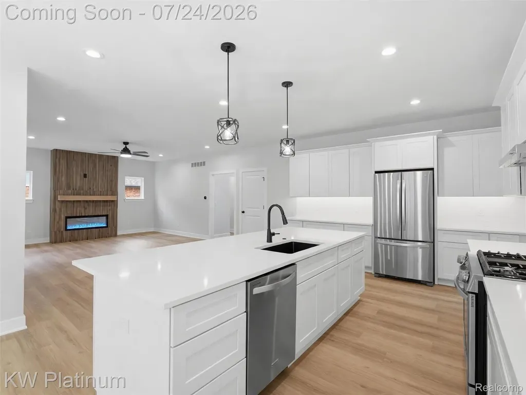 3416 Round Tree Drive China Township MI 48054
