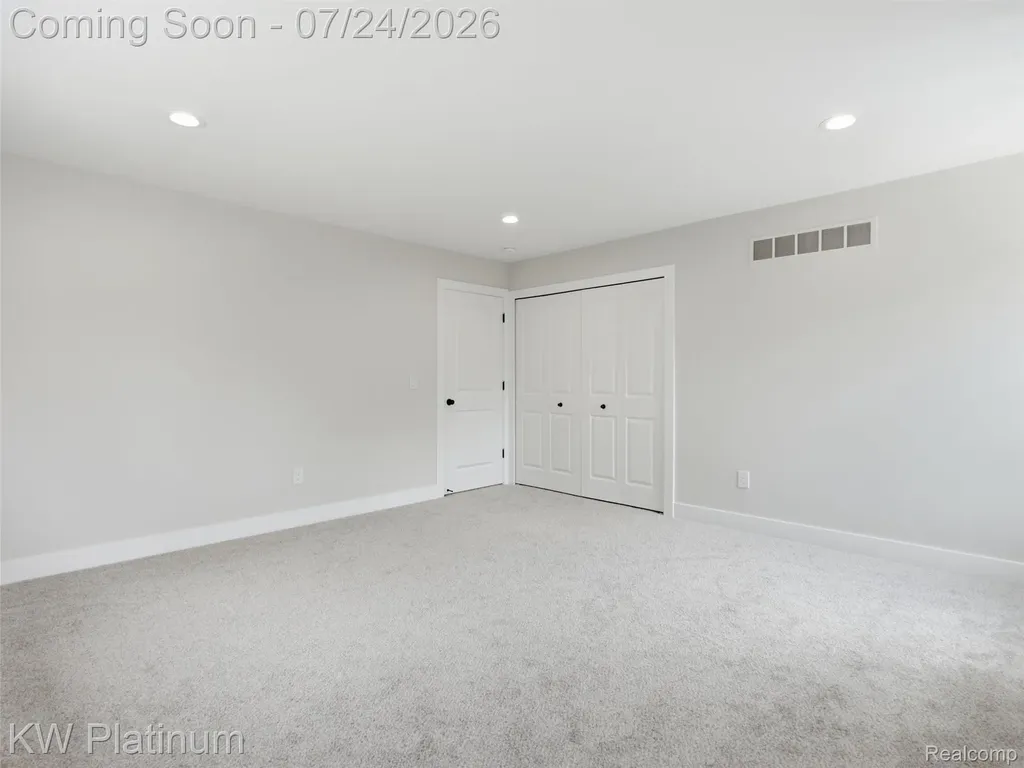 3416 Round Tree Drive China Township MI 48054