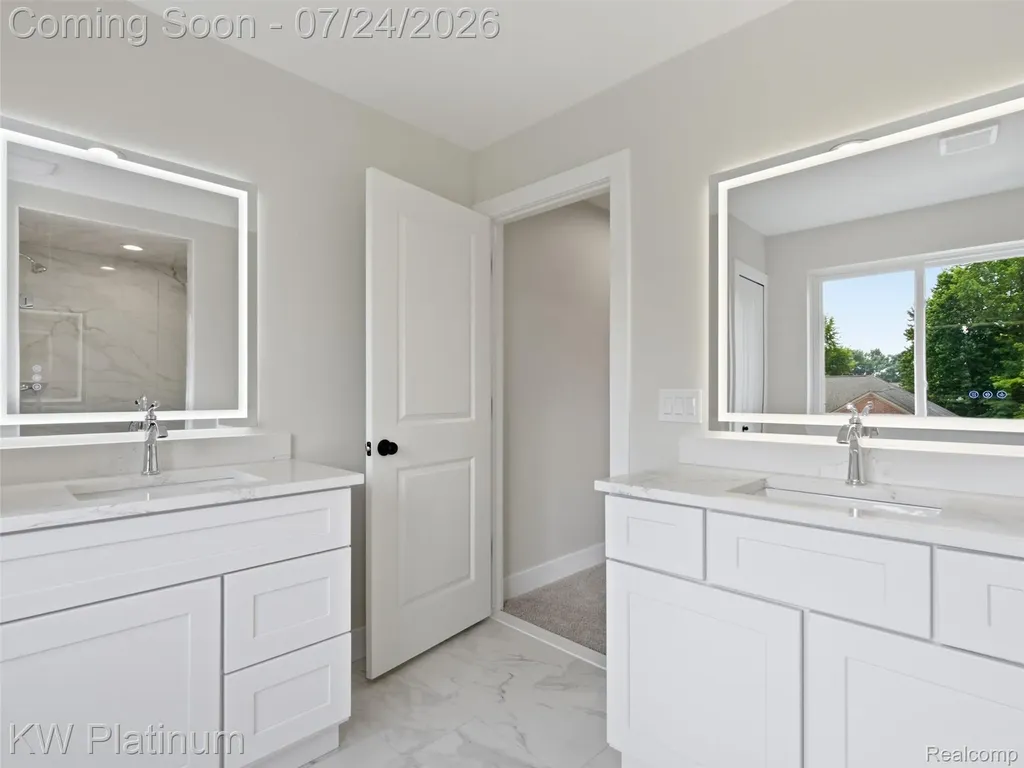 3416 Round Tree Drive China Township MI 48054