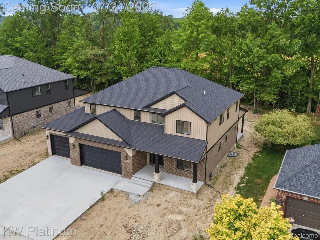 3416 Round Tree Drive China Township MI 48054