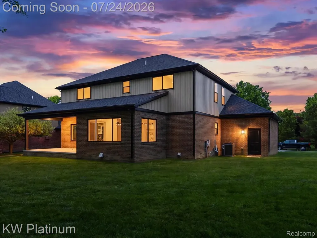3416 Round Tree Drive China Township MI 48054
