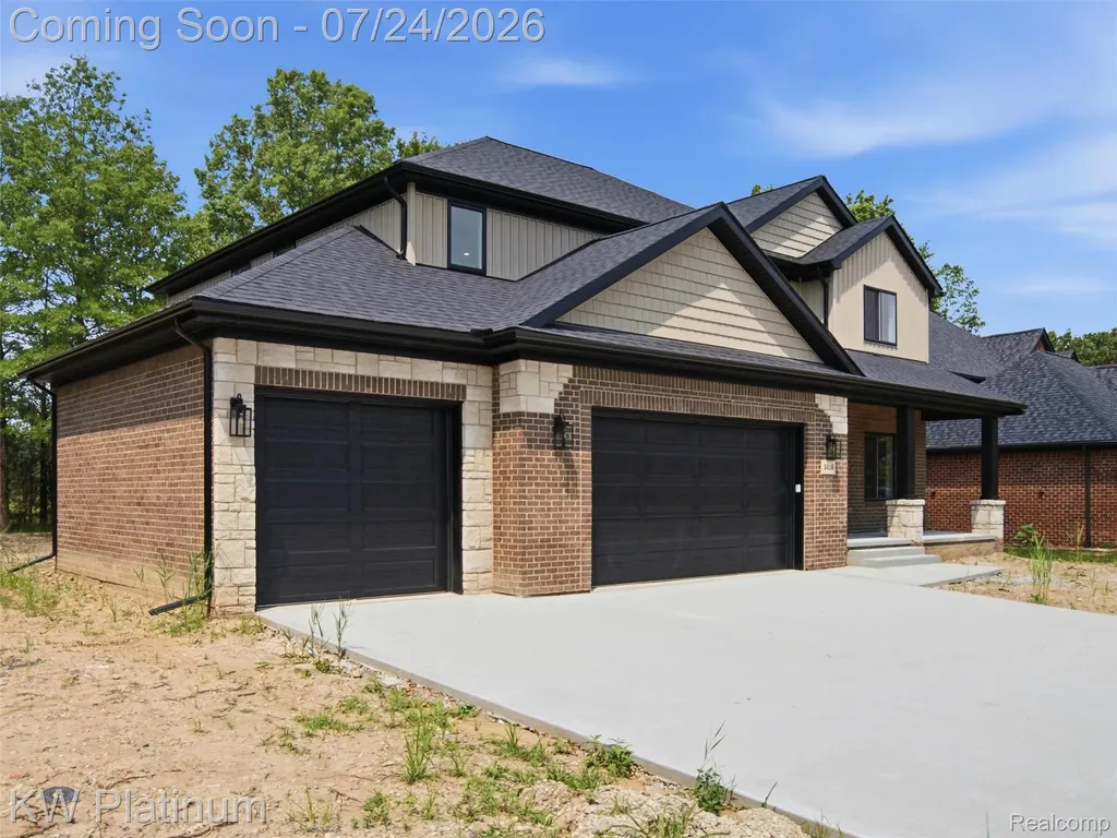 3416 Round Tree Drive China Township MI 48054