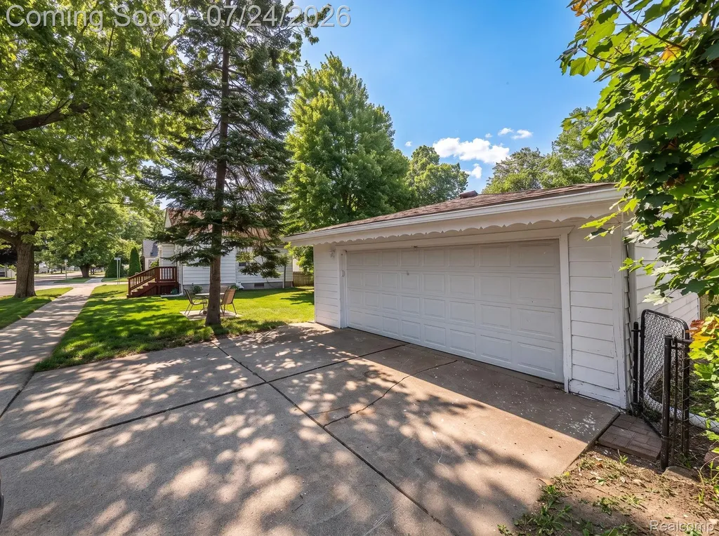6700 Jackson Street Taylor City MI 48180