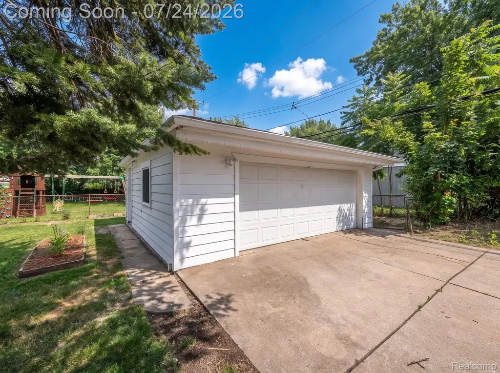 6700 Jackson Street Taylor City MI 48180