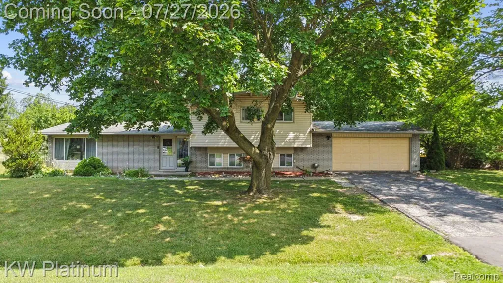 32312 W Wayburn Street Farmington Hills City MI 48334