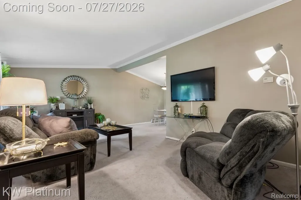 32312 W Wayburn Street Farmington Hills City MI 48334