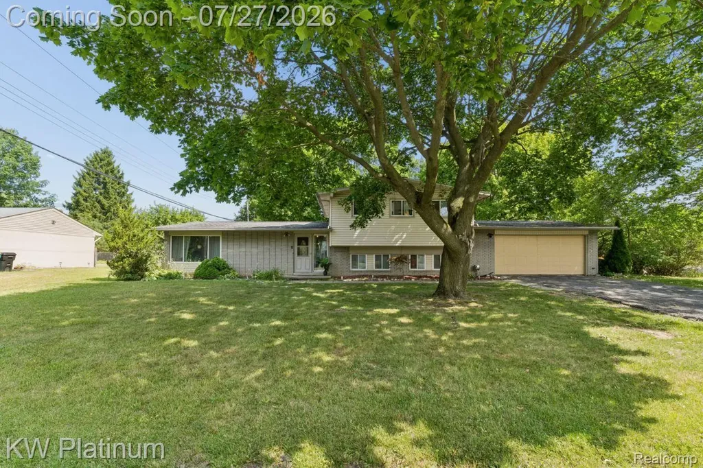 32312 W Wayburn Street Farmington Hills City MI 48334