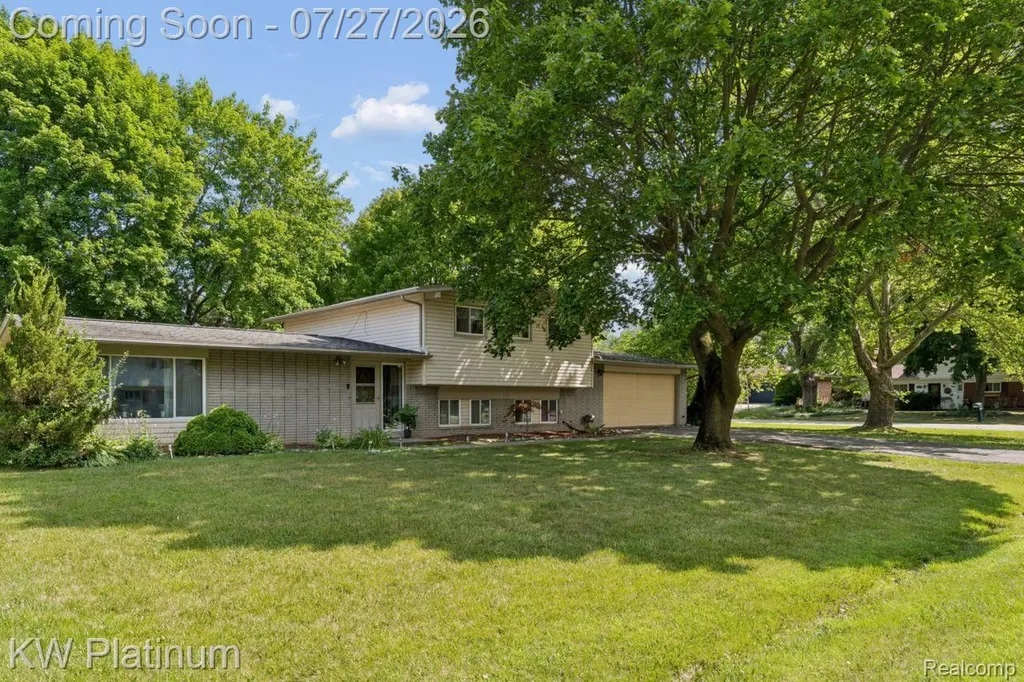 32312 W Wayburn Street Farmington Hills City MI 48334