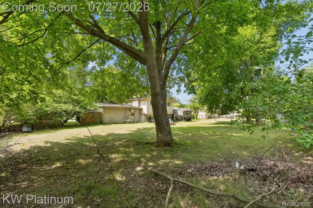 32312 W Wayburn Street Farmington Hills City MI 48334