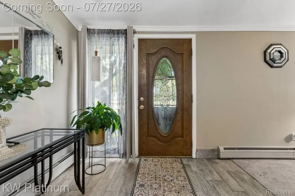 32312 W Wayburn Street Farmington Hills City MI 48334