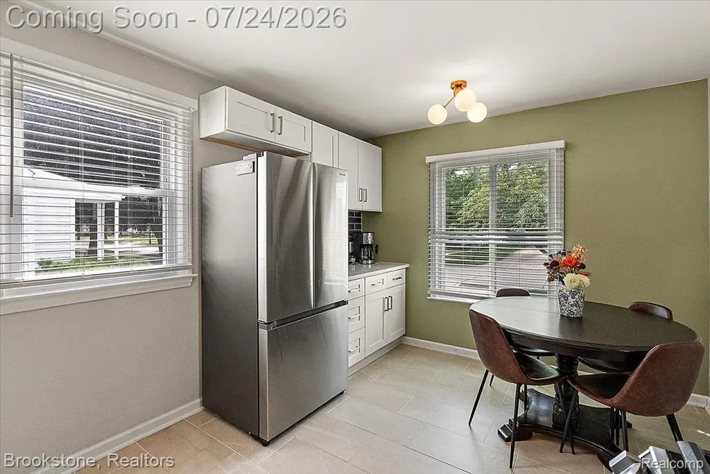 507 Roth Boulevard Clawson City MI 48017