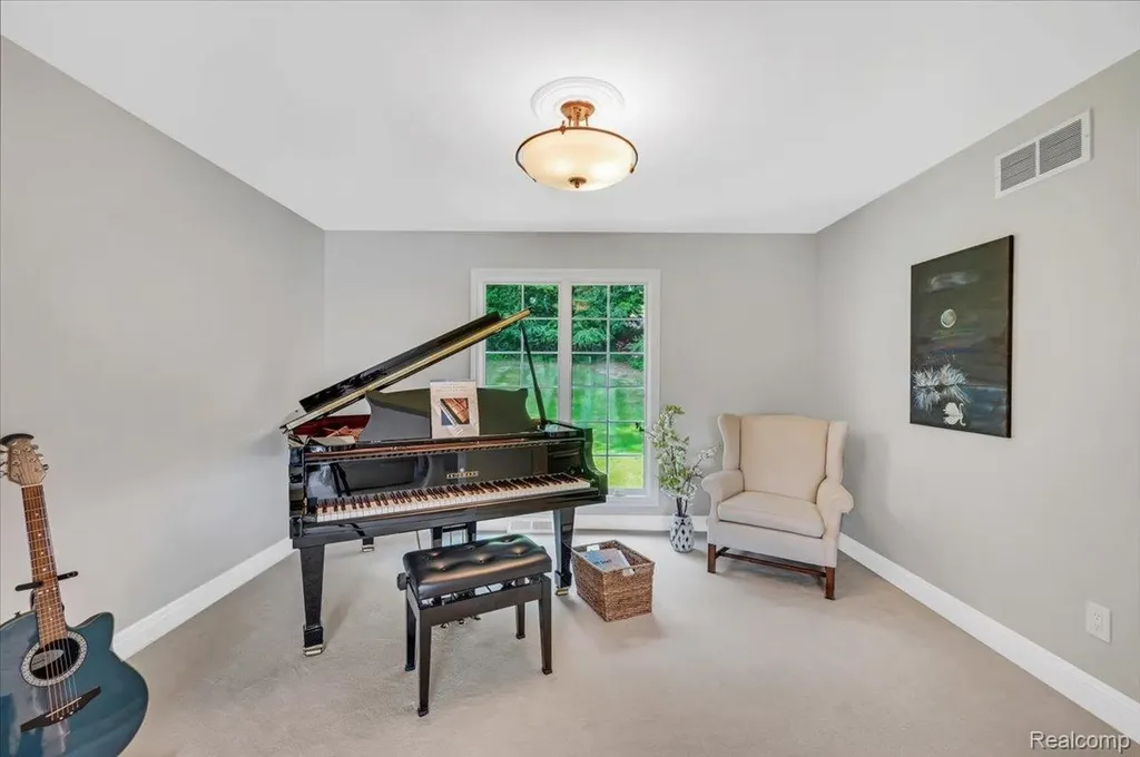 821 Box Canyon Court Rochester Hills City MI 48309