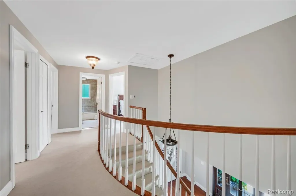821 Box Canyon Court Rochester Hills City MI 48309