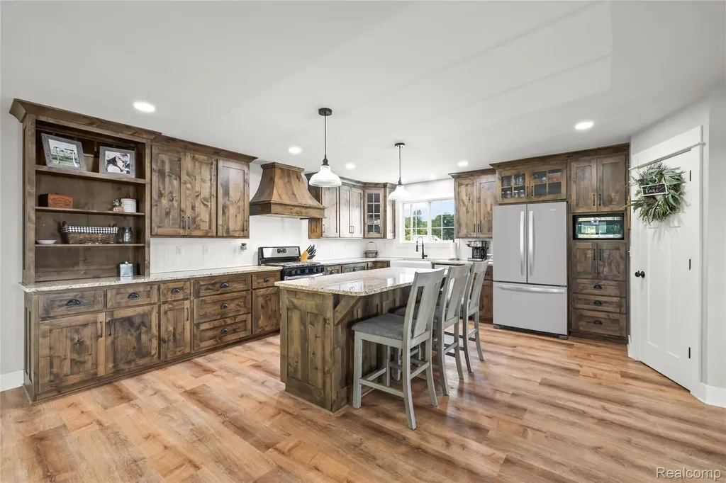 2281 Swan Road Ingham Township MI 48819