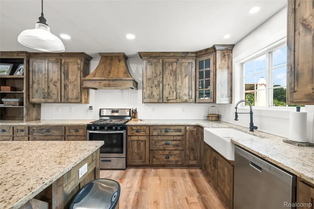 2281 Swan Road Ingham Township MI 48819