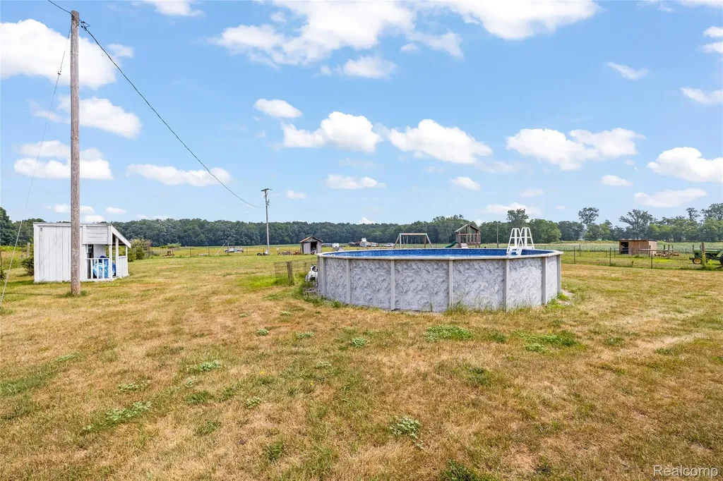 2281 Swan Road Ingham Township MI 48819