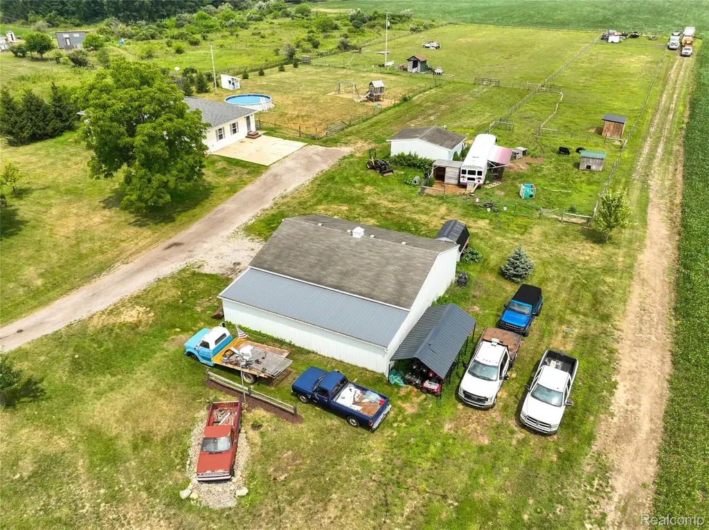 2281 Swan Road Ingham Township MI 48819