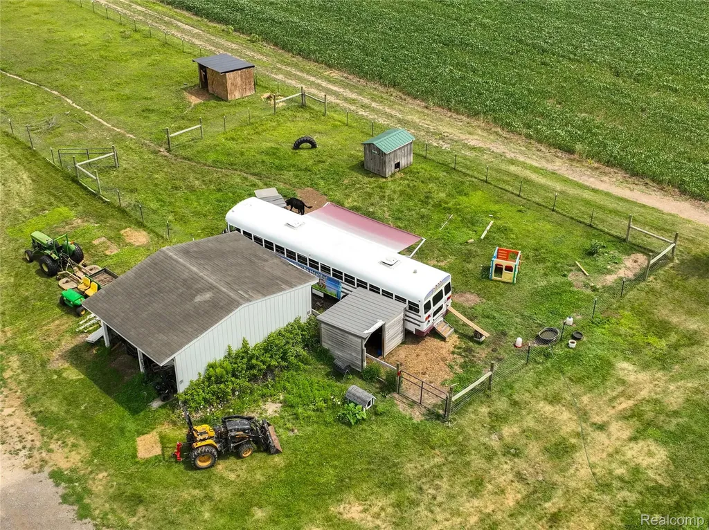 2281 Swan Road Ingham Township MI 48819