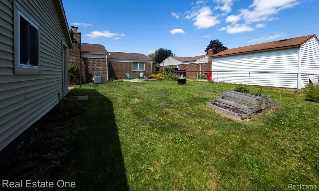 41912 Hensall Street Clinton Charter Township MI 48038