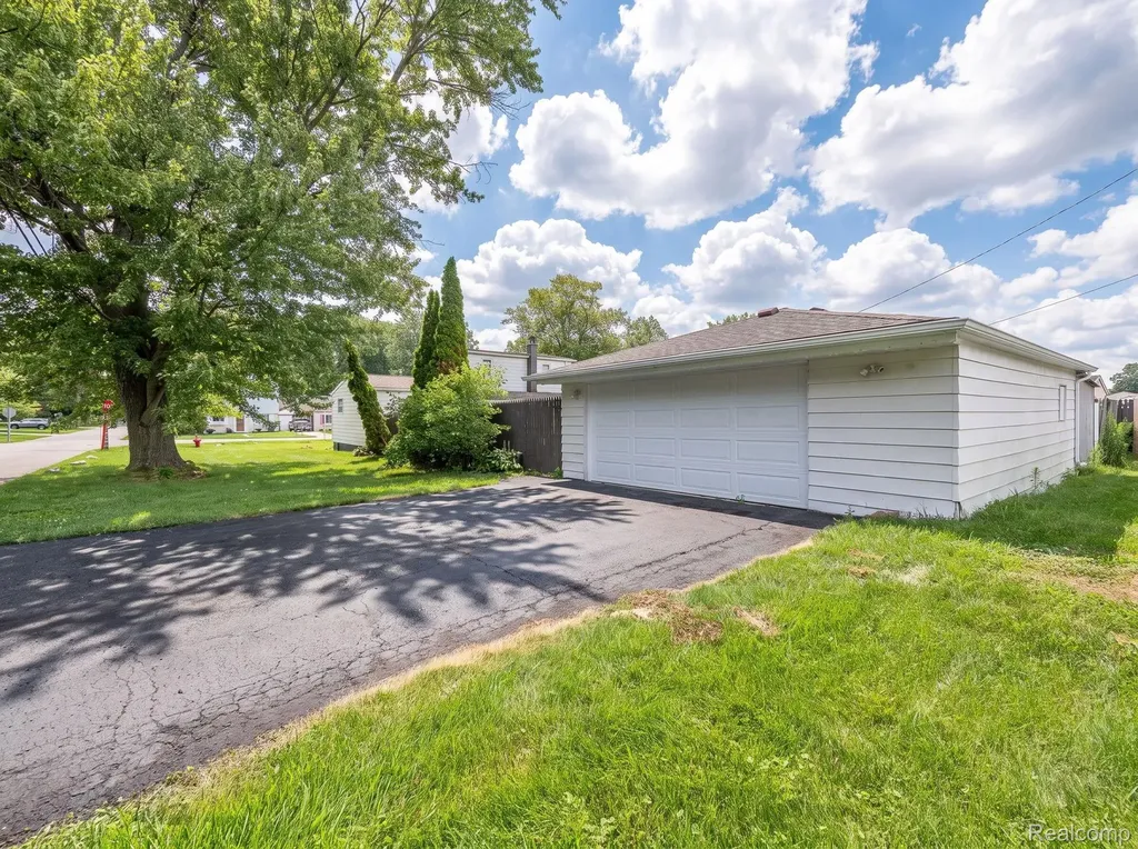 9620 Wilkie Street Taylor City MI 48180