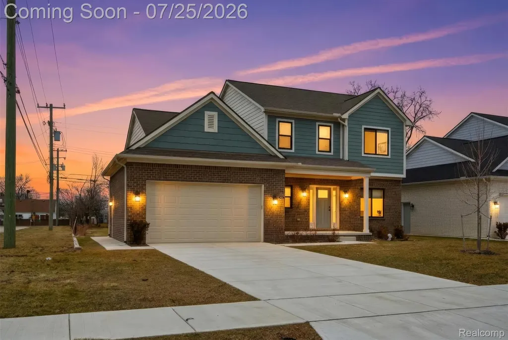 8117 Vermont Avenue Warren City MI 48093