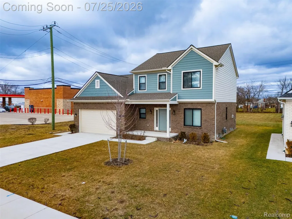 8117 Vermont Avenue Warren City MI 48093